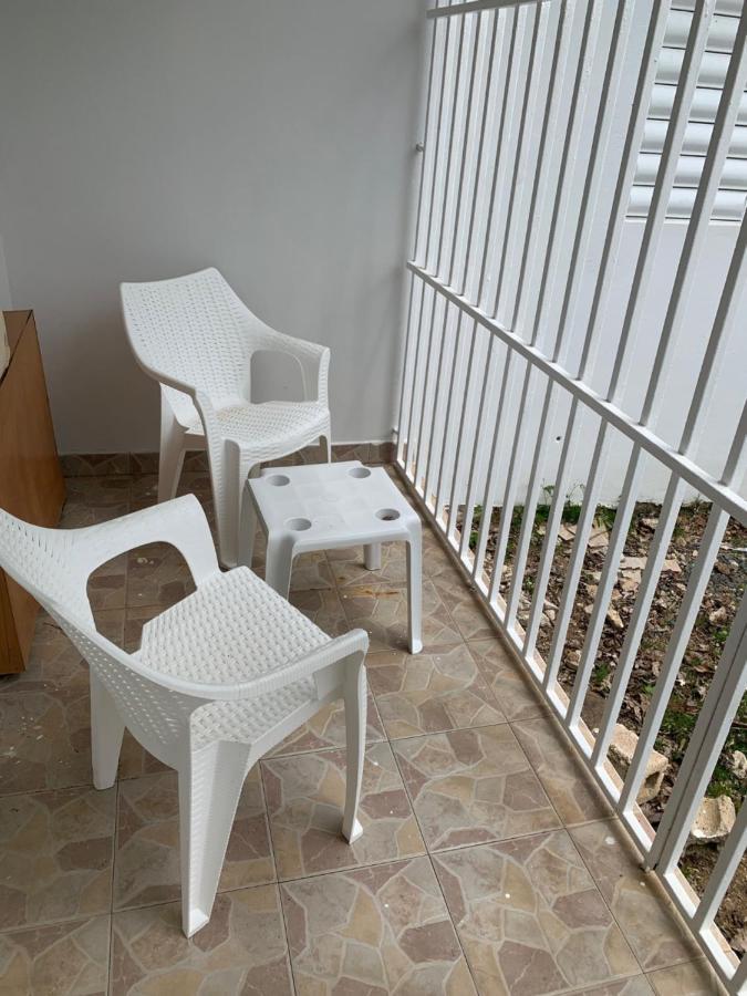 Crab Island Adventures Apartments 비에케스 외부 사진