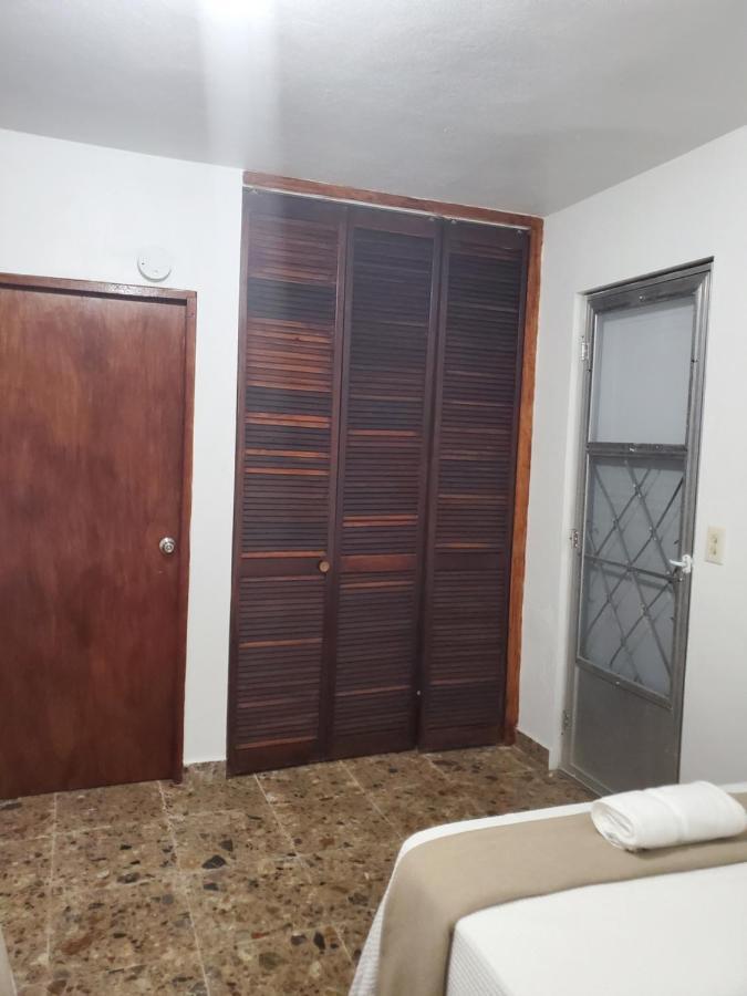 Crab Island Adventures Apartments 비에케스 외부 사진